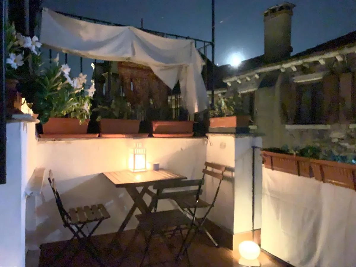 Apartment Rooftop Terrace Domus Dei Fabbri Venice Italy