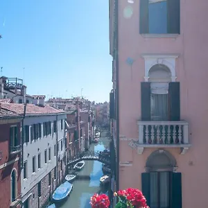 Apartment Casanova Deluxe By Wonderful Italy, Venice